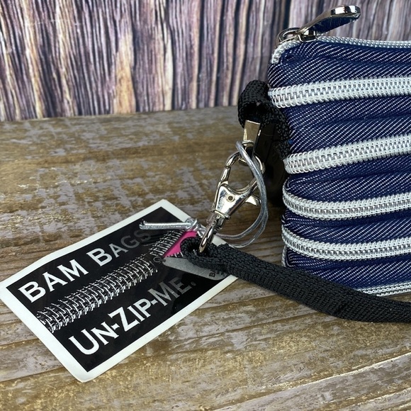 Bam Bags ‘Silver Jean MB1030’ Blue Denim & Zipper Wristlet- NWT 8” X 4” - Picture 3 of 6